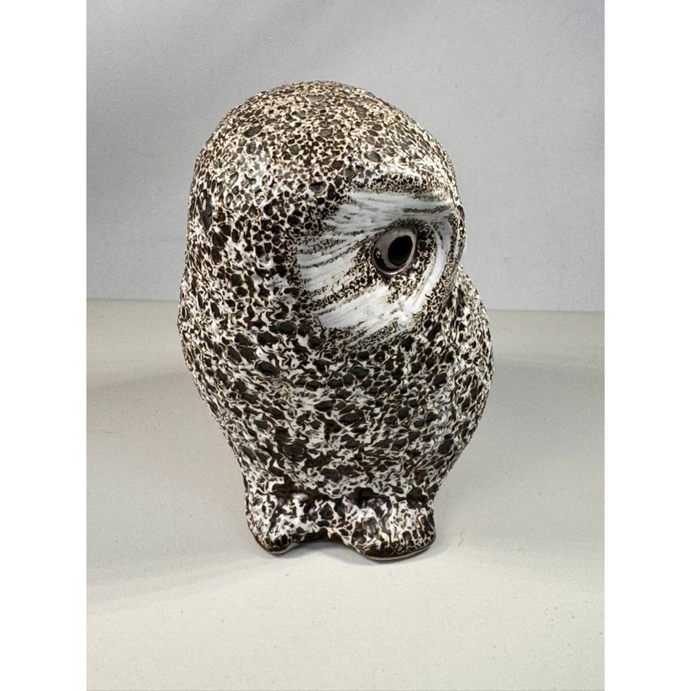D. Ferguson Signed Pottery Owl Figurine Pigeon Forge Pottery 4" Speckled Glaze - Picture 2 of 6